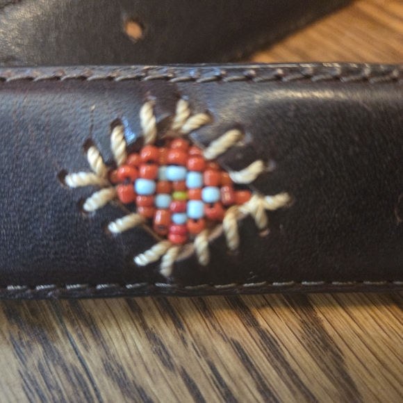 VINTAGE WOOLRICH Womens Beaded Brown Leather Brass Buckle Small - Picture 4 of 11
